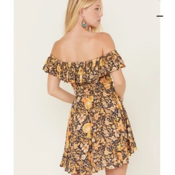 SPELL Hibiscus Lane off the shoulder Sundress - Picture 3 of 7